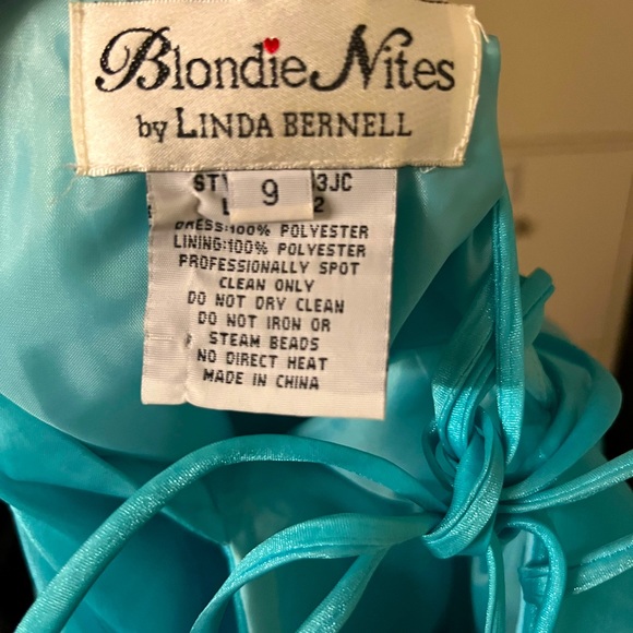 Aquamarine gown - Picture 6 of 8